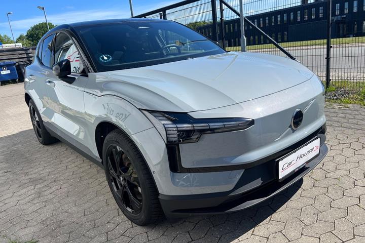 Grå Volvo EX30 fra 2024