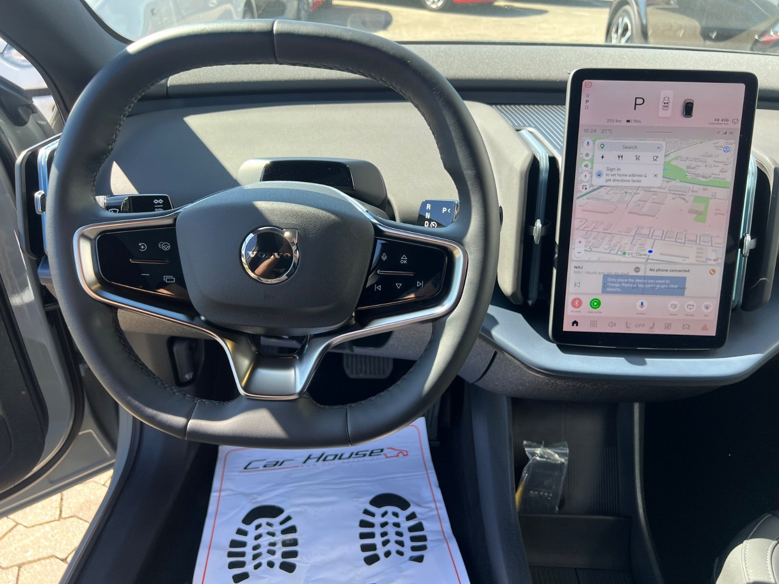 Grå Volvo EX30 fra 2024