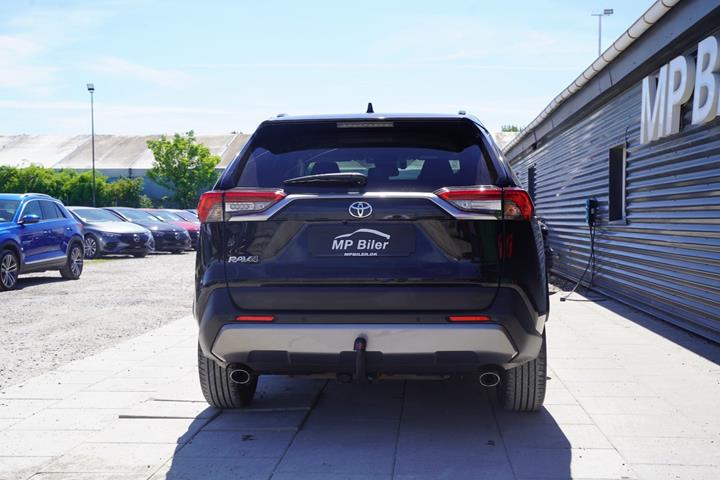 Sort Toyota RAV4 fra 2019