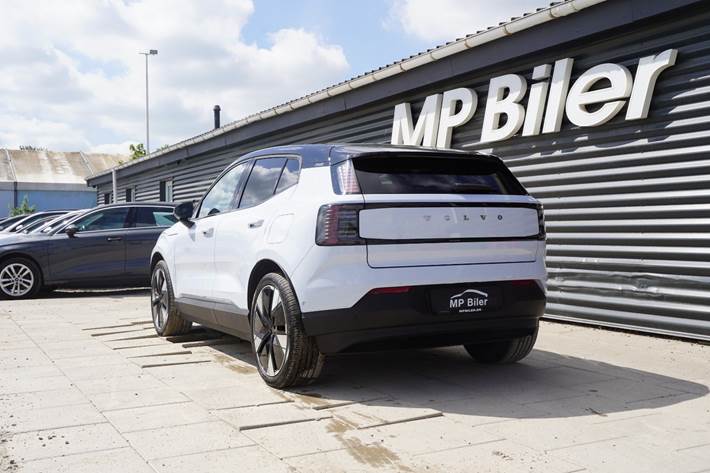Blå Volvo EX30 fra 2025
