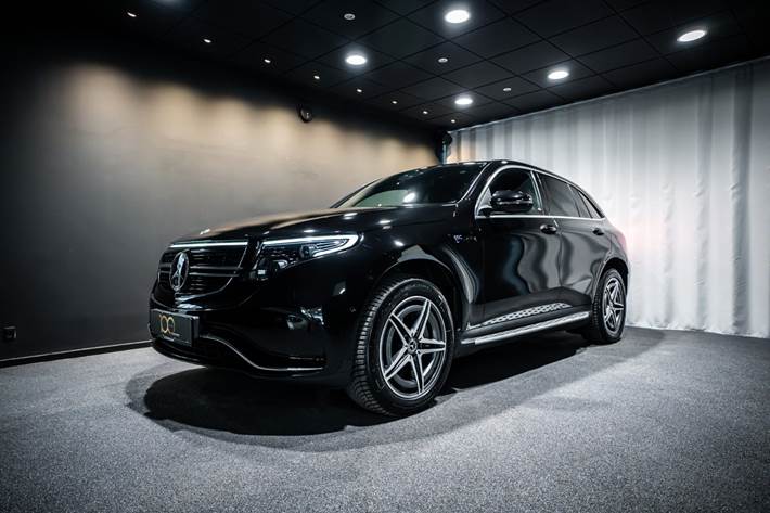Sort Mercedes EQC400 fra 2022