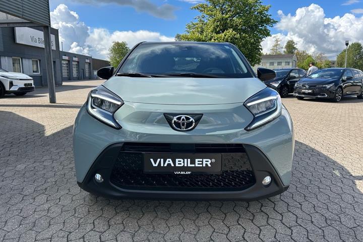 Grøn Toyota Aygo X fra 2025