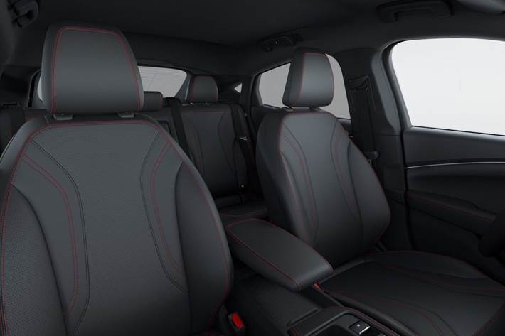 Sort Ford Mustang Mach-E fra 2026