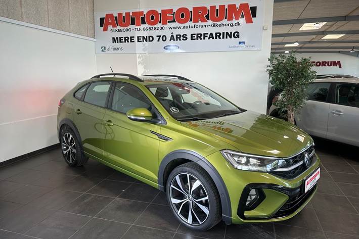 Grøn VW Taigo fra 2022 set udefra