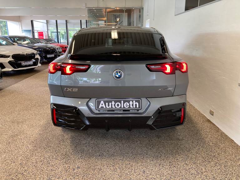 BMW iX2 xDrive30 M-Sport