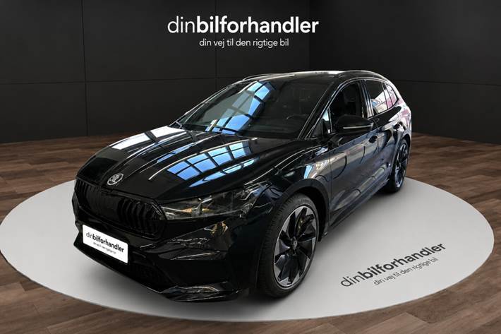 Sort Skoda Enyaq fra 2024 set udefra