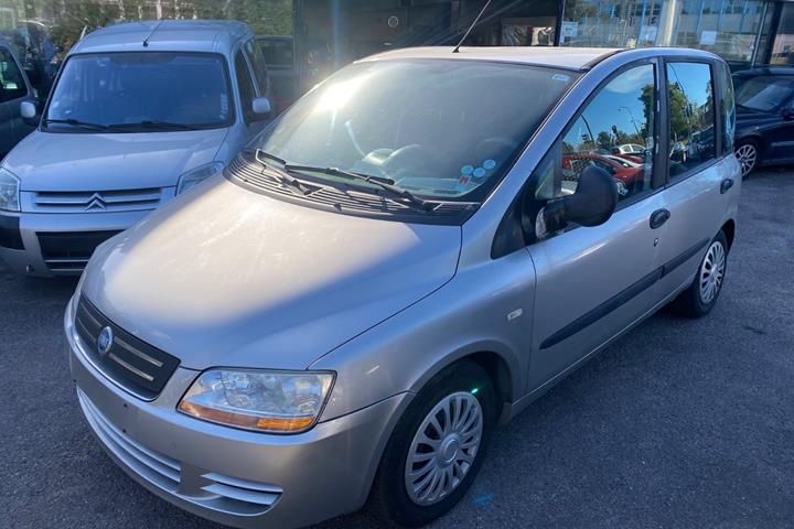 undefined Fiat Multipla fra 2005 set udefra