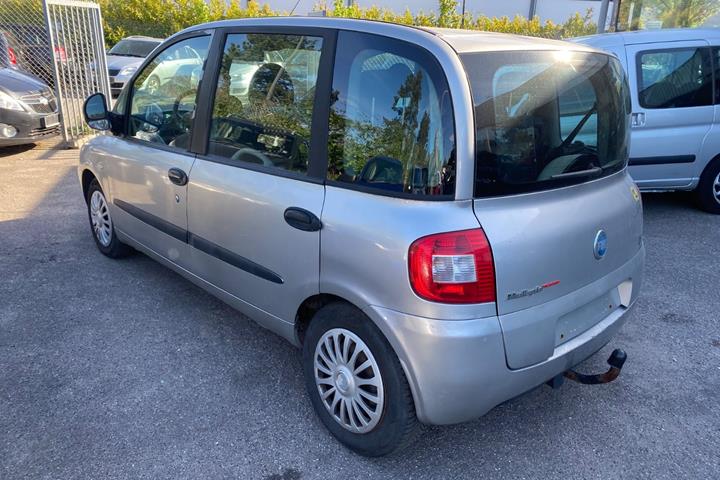 undefined Fiat Multipla fra 2005 set udefra
