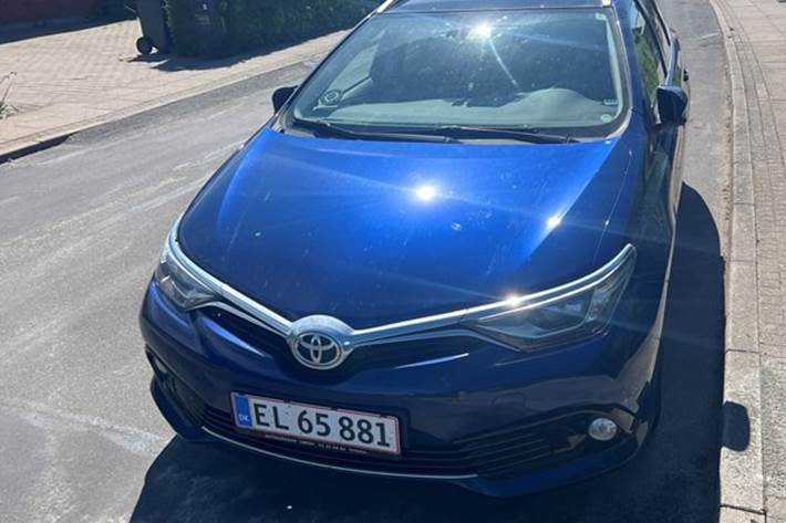 undefined Toyota Auris fra 2015