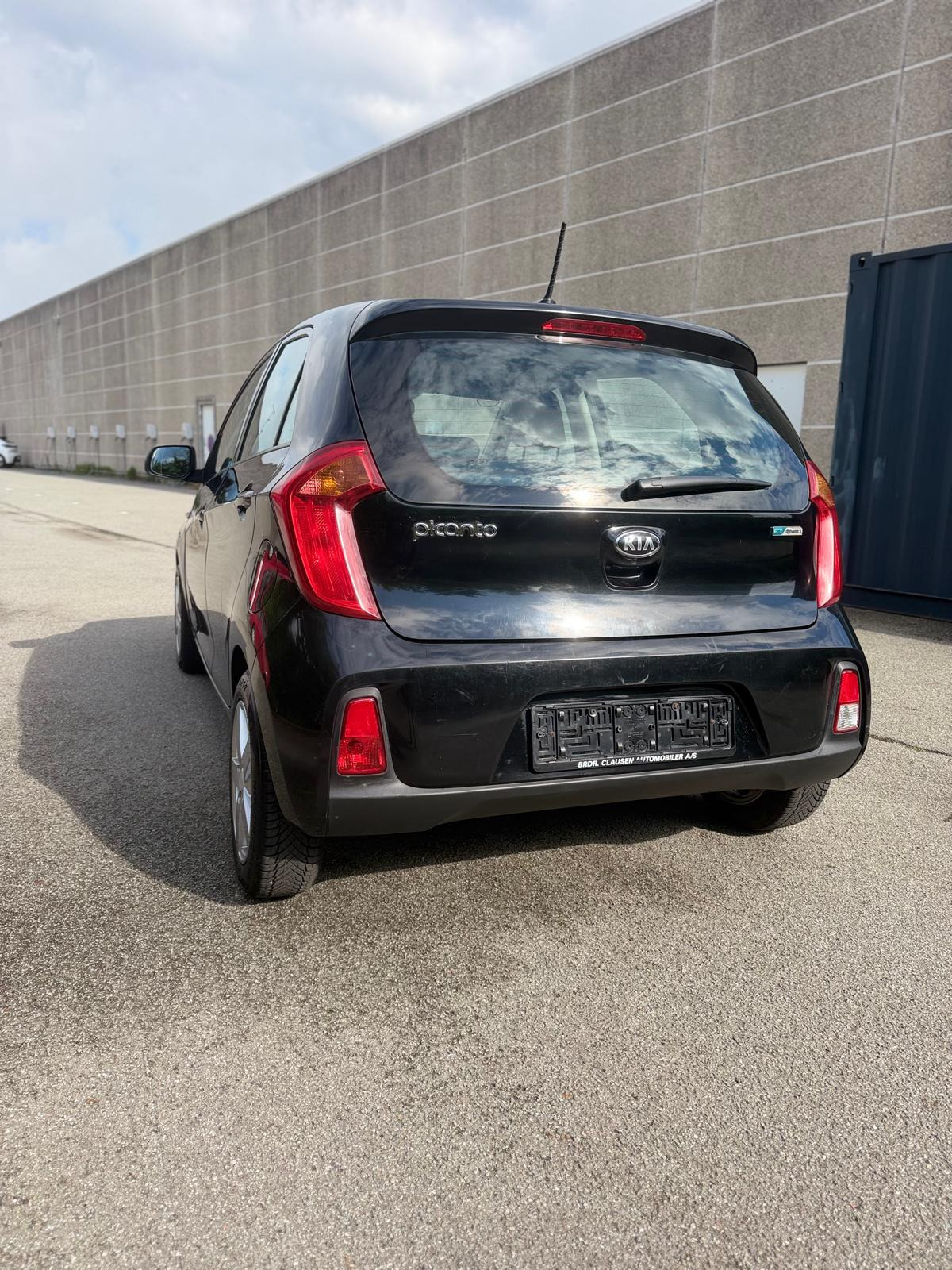 Sort Kia Picanto fra 2016