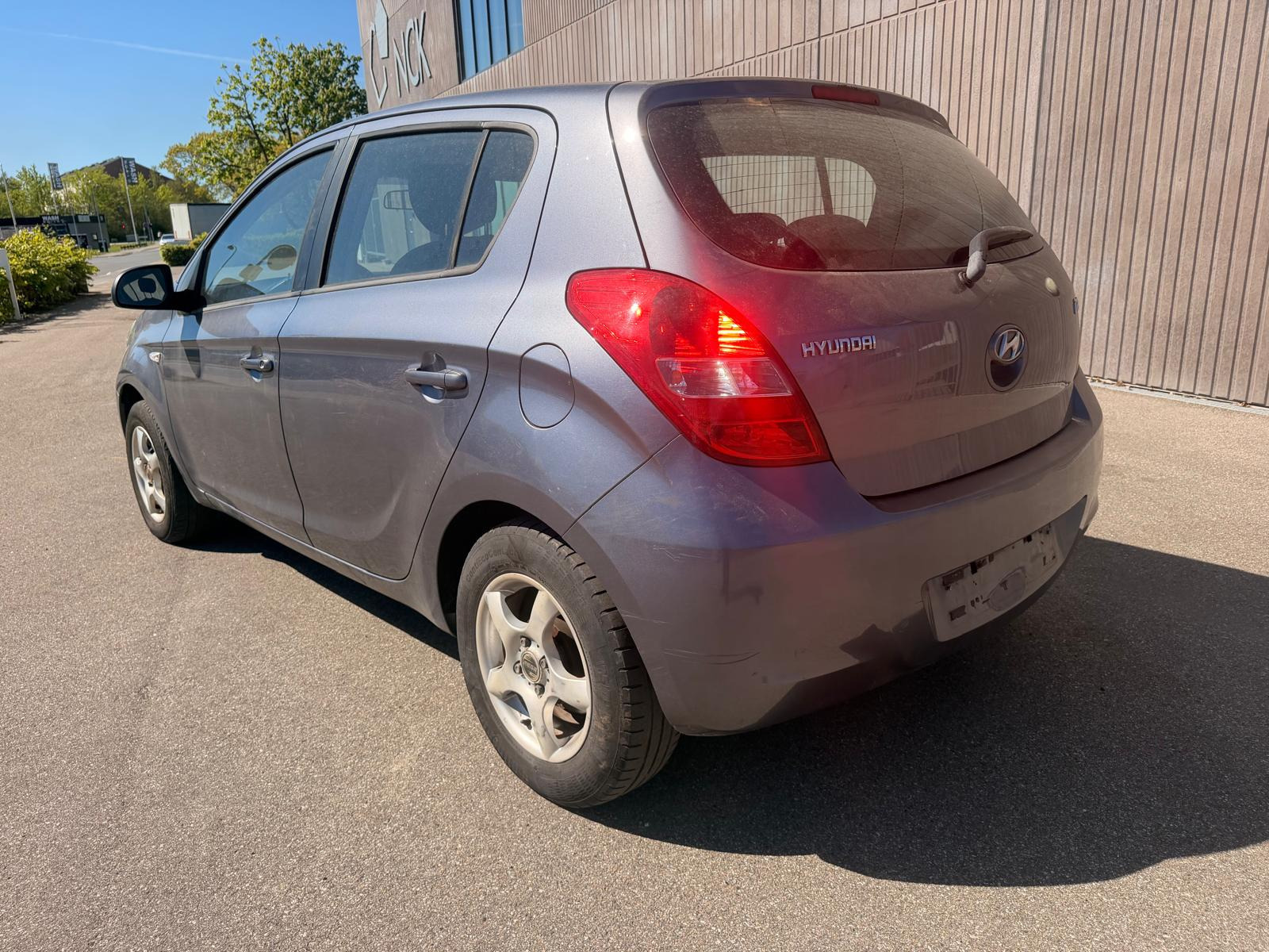 Turquoise Hyundai i20 fra 2010