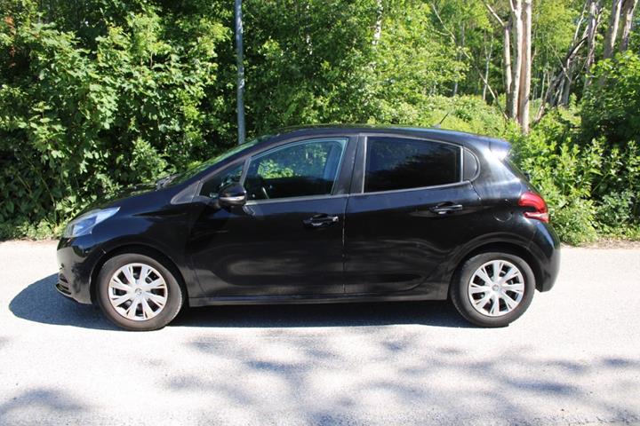 undefined Peugeot 208 fra 2018