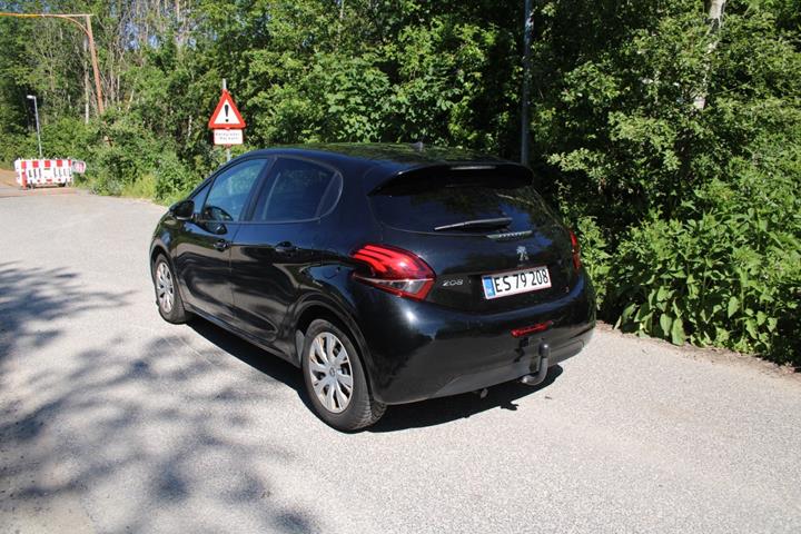 undefined Peugeot 208 fra 2018