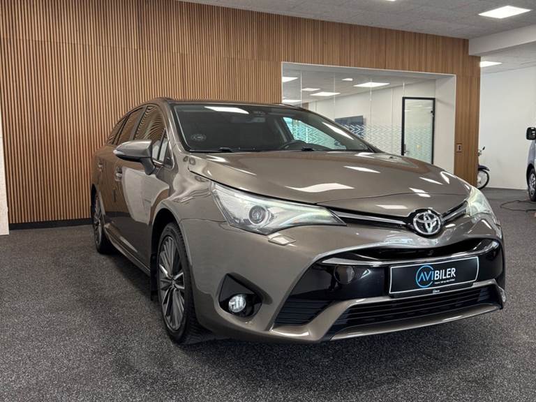 Toyota Avensis 1,8 VVT-i T2 Premium Touring Sports MDS