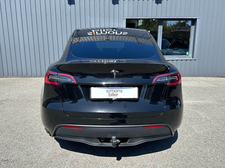 Tesla Model Y Long Range RWD