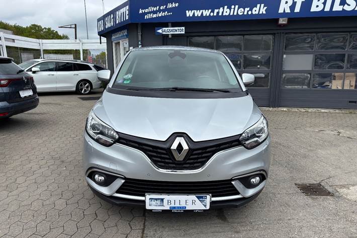 Hvid Renault Grand Scenic IV fra 2018