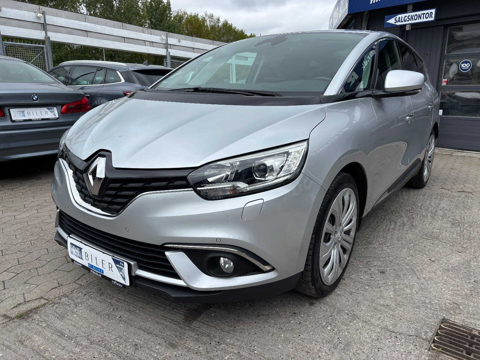 Hvid Renault Grand Scenic IV fra 2018