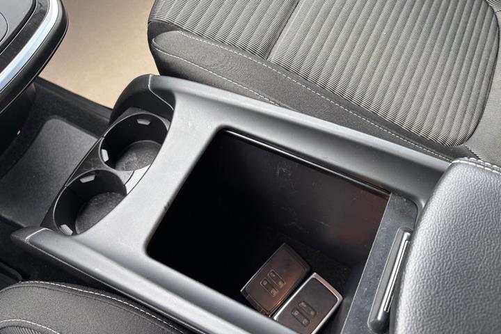 Hvid Renault Grand Scenic IV fra 2018