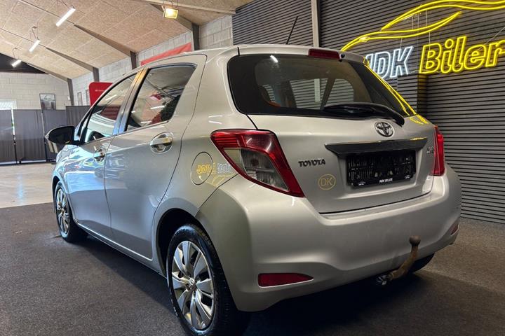 undefined Toyota Yaris fra 2012