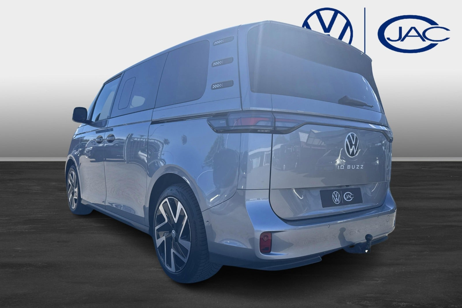 Sølv VW ID.Buzz fra 2025