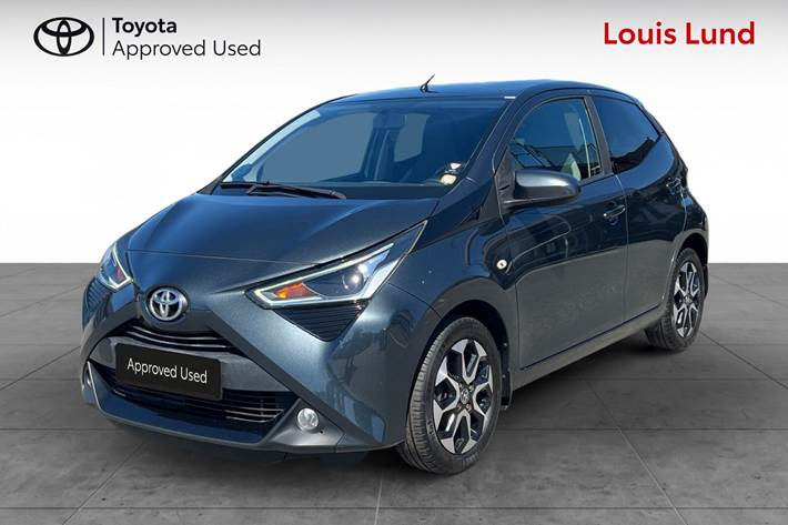 Grå Toyota Aygo fra 2021