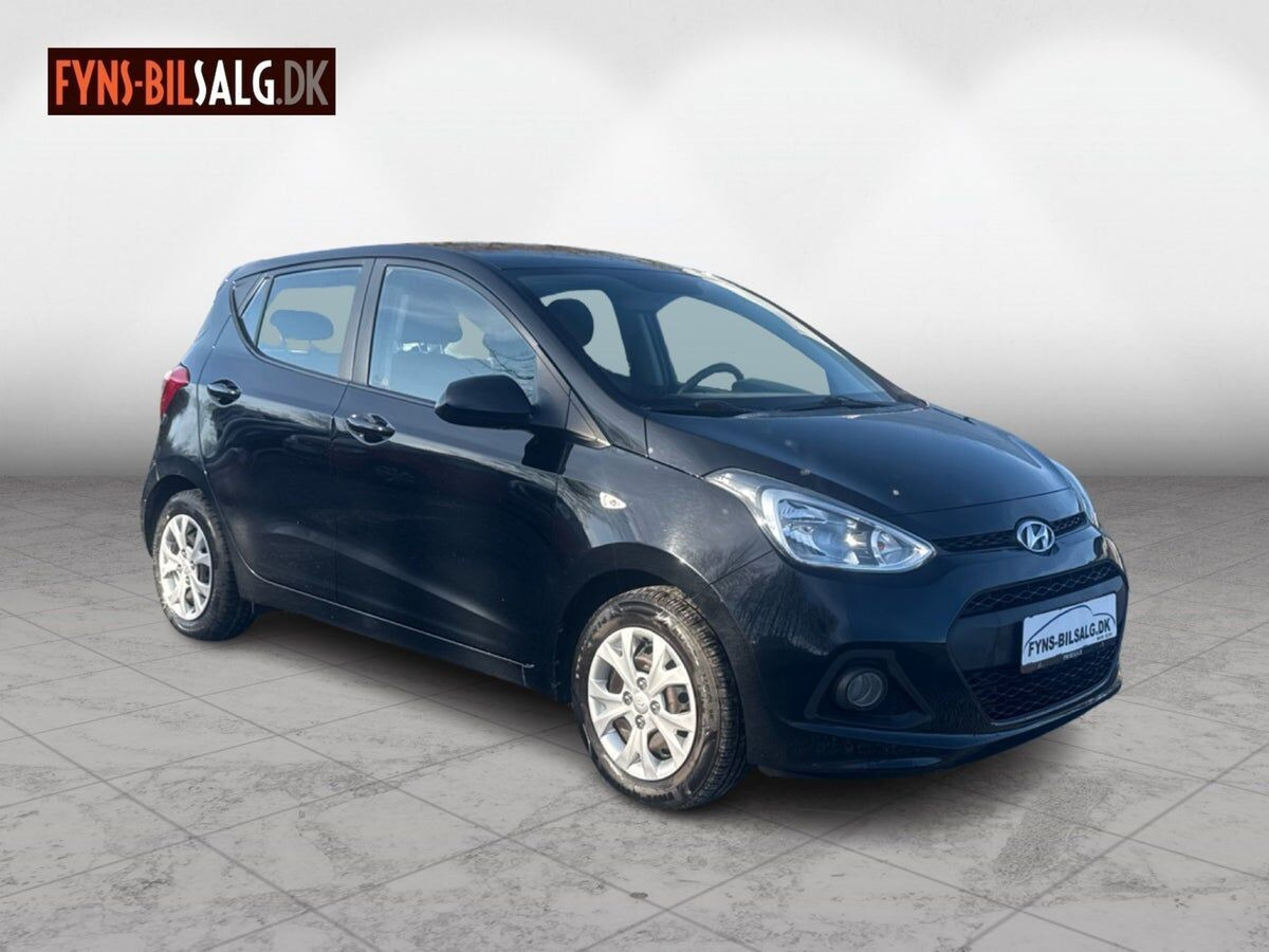 Sort Hyundai i10 fra 2015