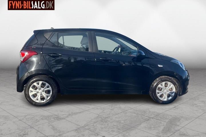 Sort Hyundai i10 fra 2015