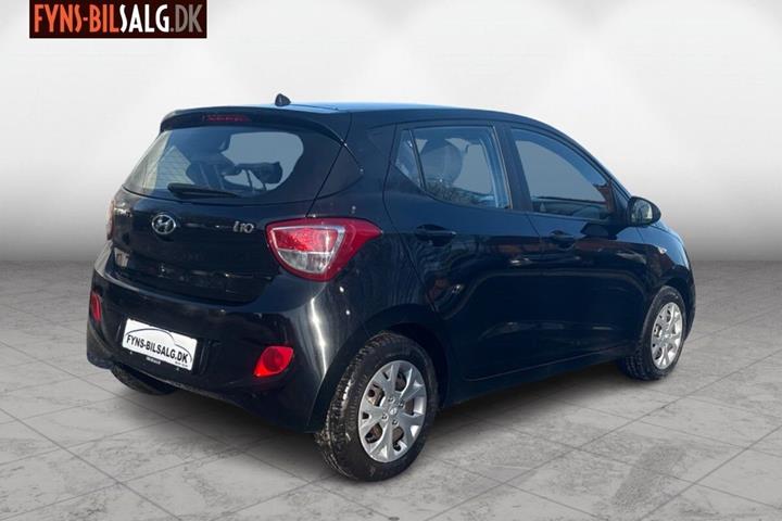 Sort Hyundai i10 fra 2015