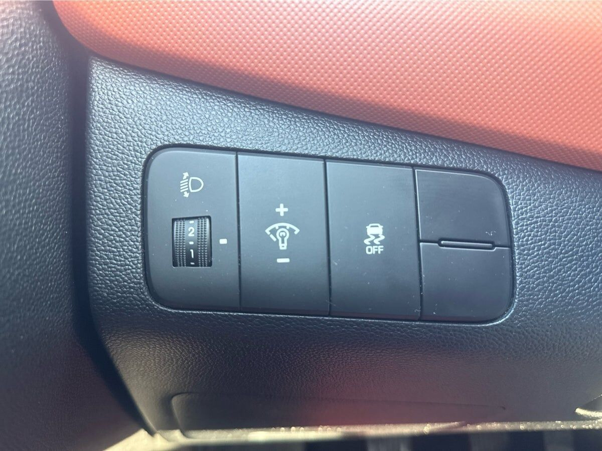 Sort Hyundai i10 fra 2015