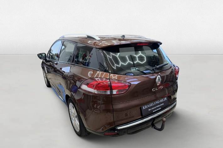 Grøn Renault Clio IV fra 2014
