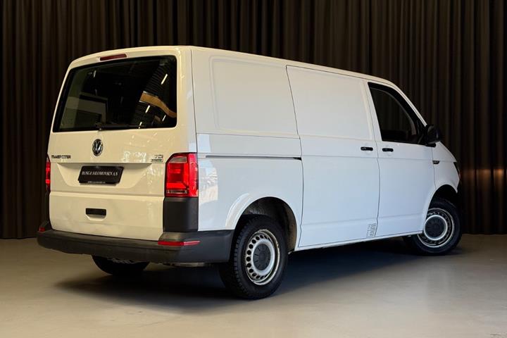 Hvid VW Transporter fra 2016