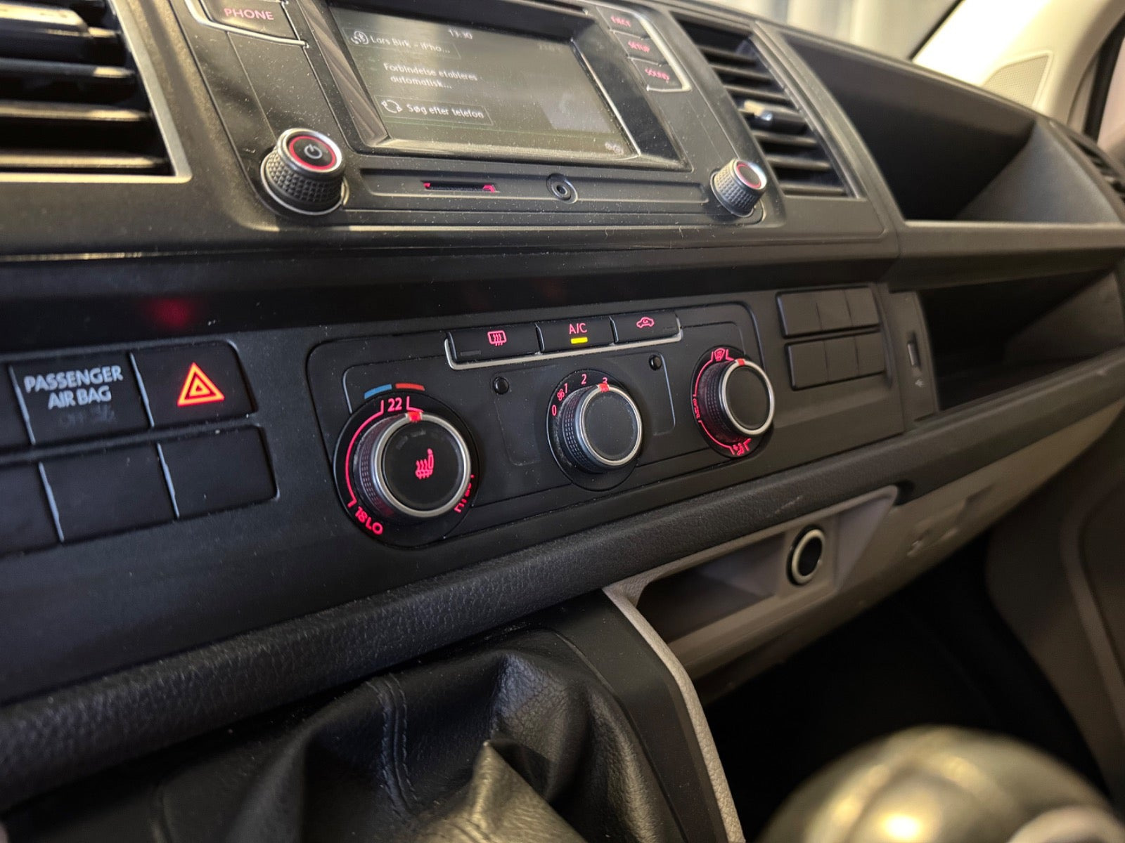 Hvid VW Transporter fra 2016