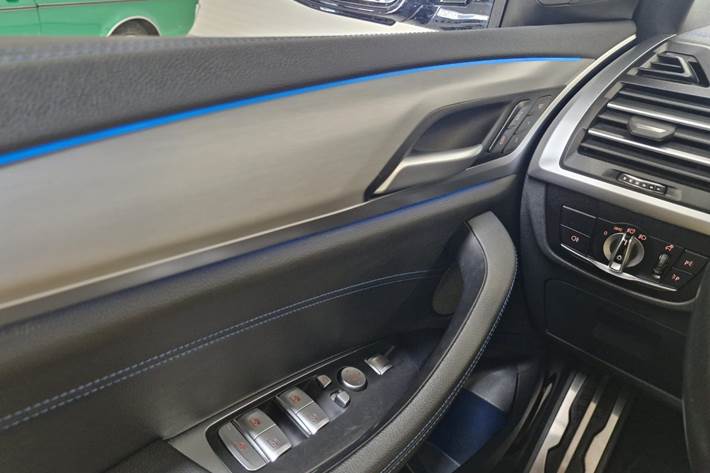 Sort BMW iX3 fra 2022