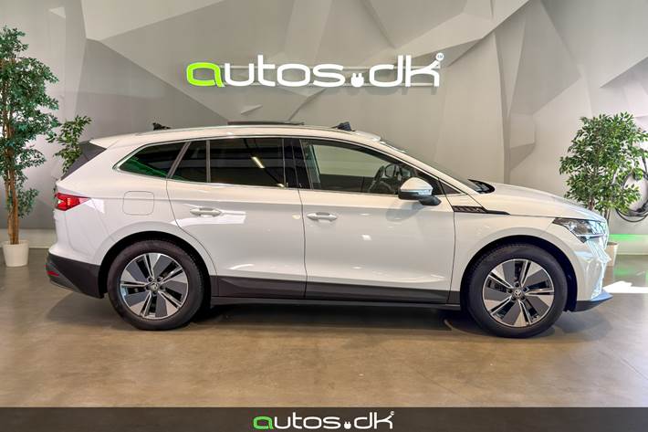 Hvid Skoda Enyaq fra 2022