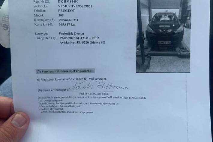 Sort Peugeot 308 fra 2010