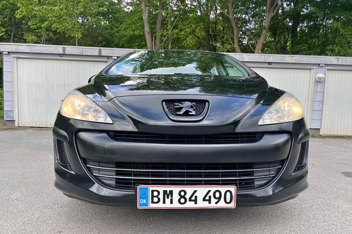 Sort Peugeot 308 fra 2010