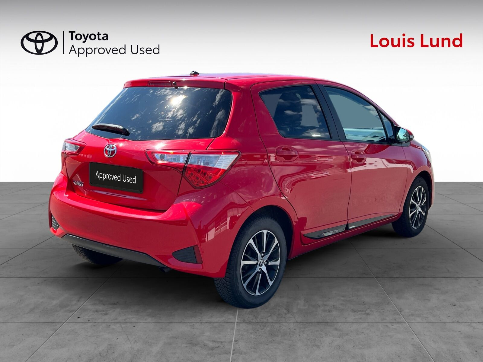 Rød Toyota Yaris fra 2018