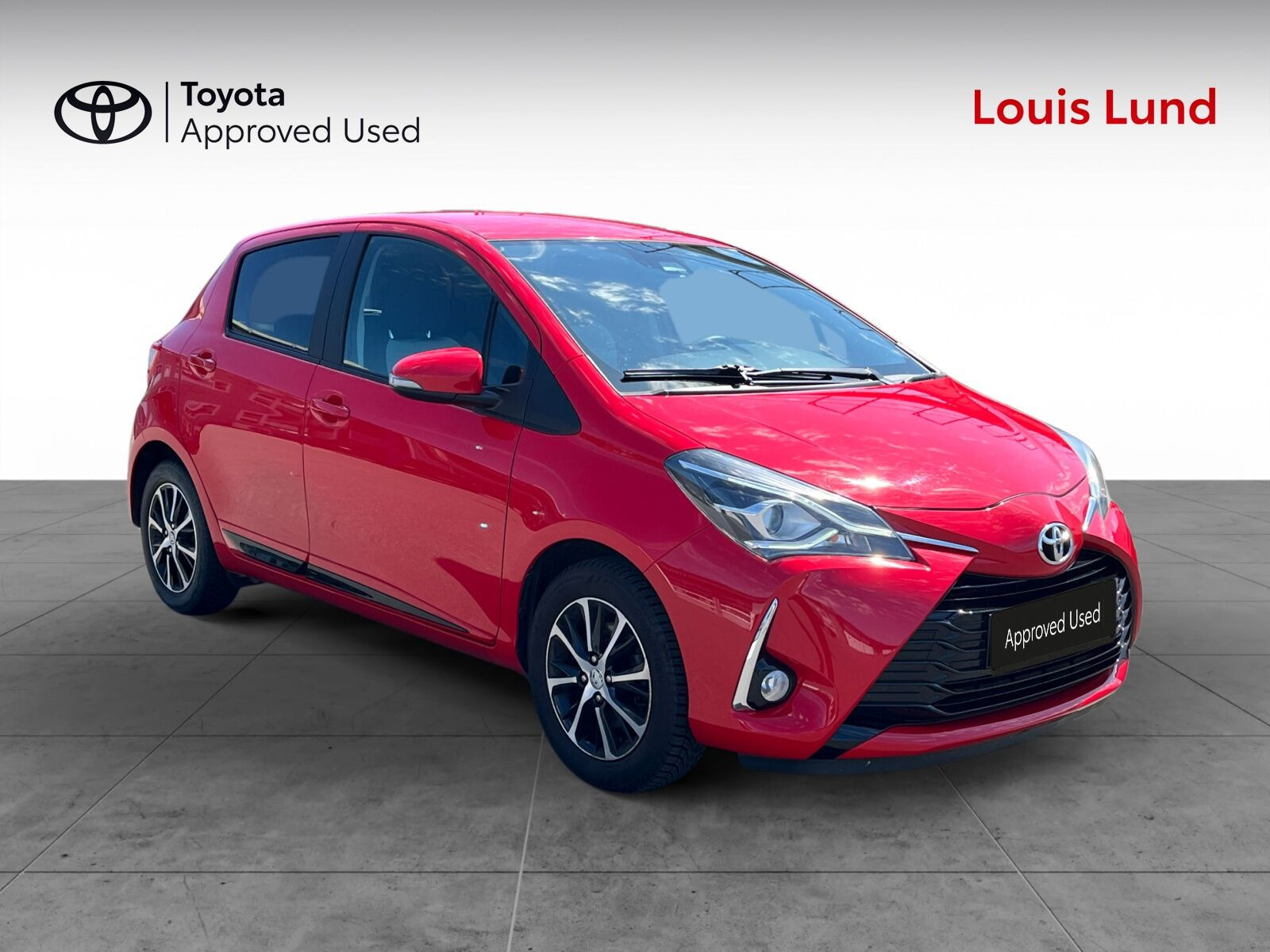 Rød Toyota Yaris fra 2018