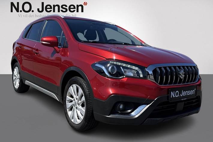 Rød Suzuki S-Cross fra 2018