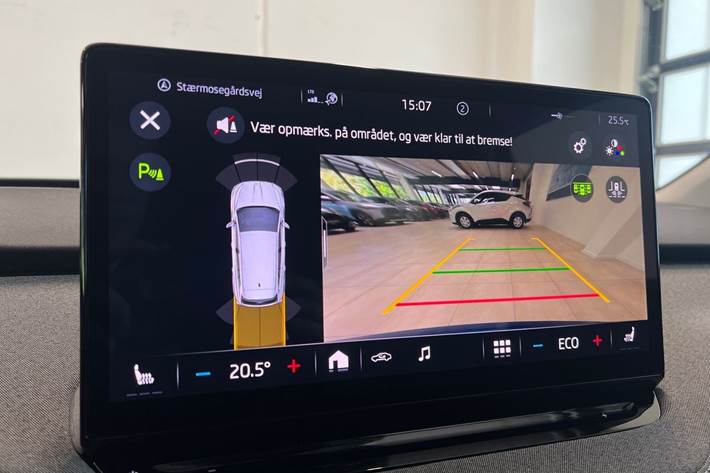 Blå Skoda Enyaq fra 2022
