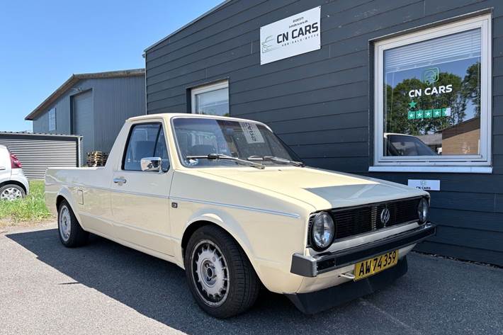 Beige VW Caddy fra 1989