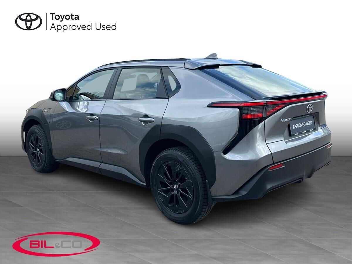 undefined Toyota BZ4X fra 2025