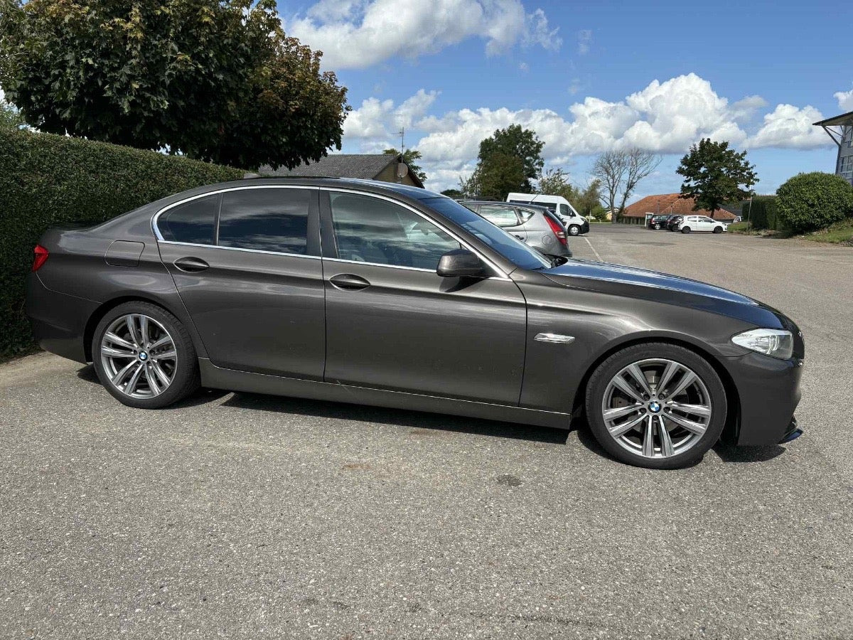 Grøn BMW 530d fra 2011
