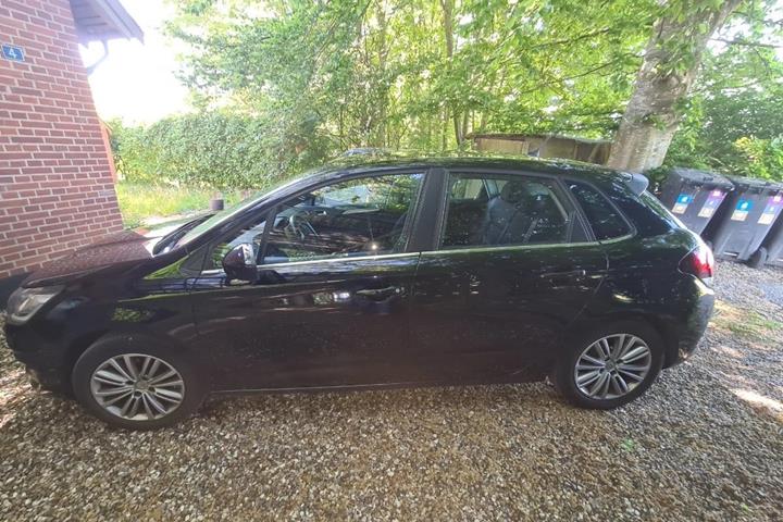 Sort Citroën C4 fra 2016