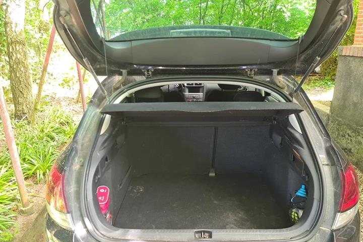 Sort Citroën C4 fra 2016