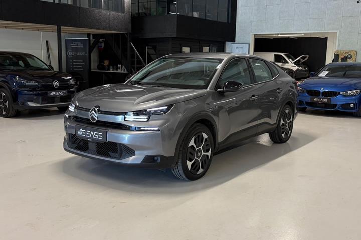 Grå Citroën ë-C4 X fra 2025 set udefra