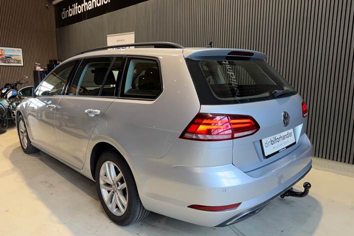 Sølv VW Golf VII fra 2018