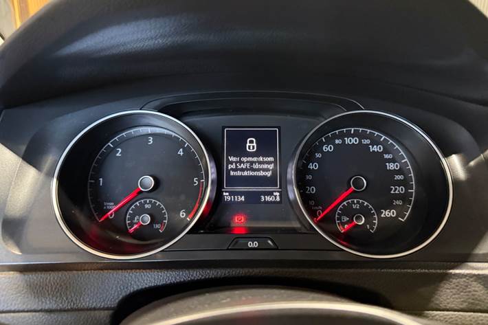 Sølv VW Golf VII fra 2018
