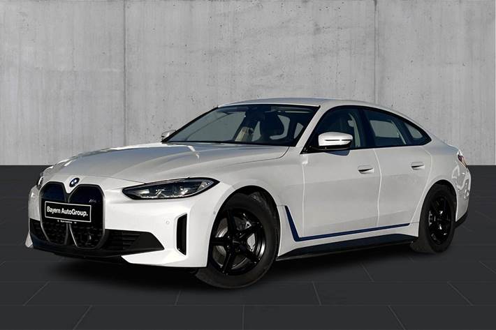 Hvid BMW i4 fra 2023