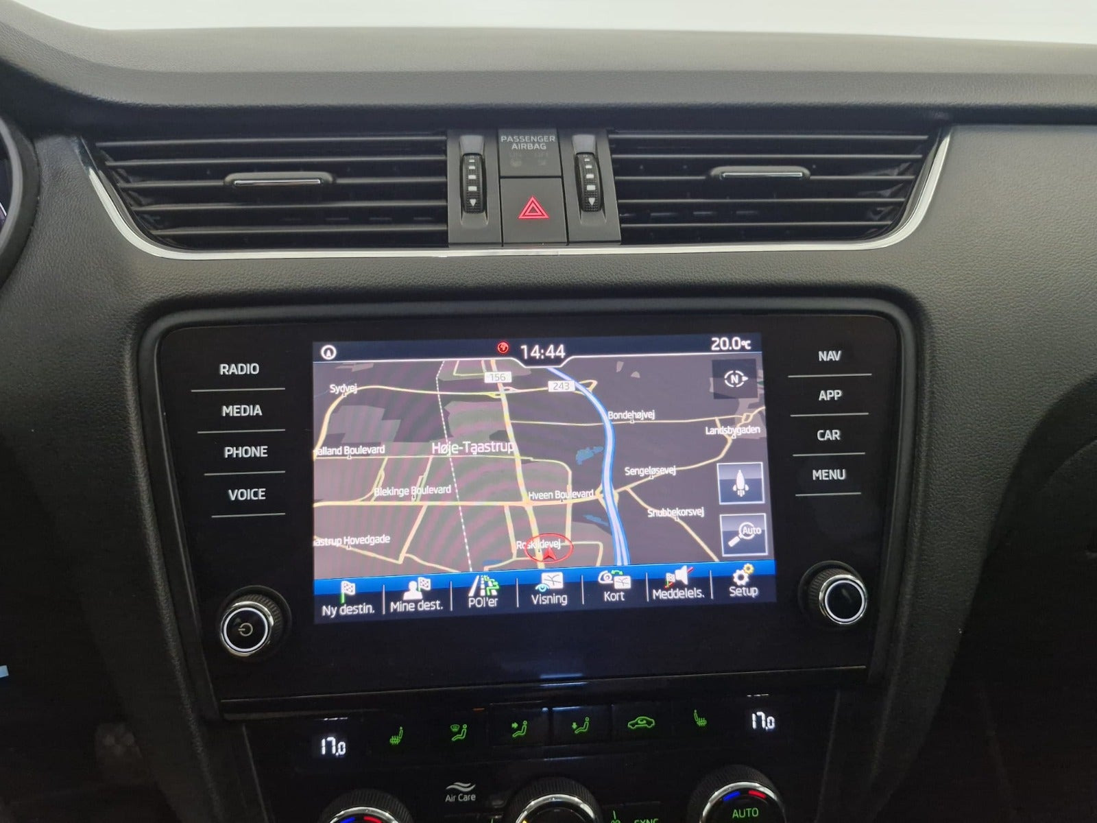 Sort Skoda Octavia fra 2019
